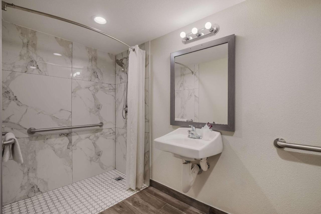 Rodeway Inn San Bernardino & Redlands Екстериор снимка