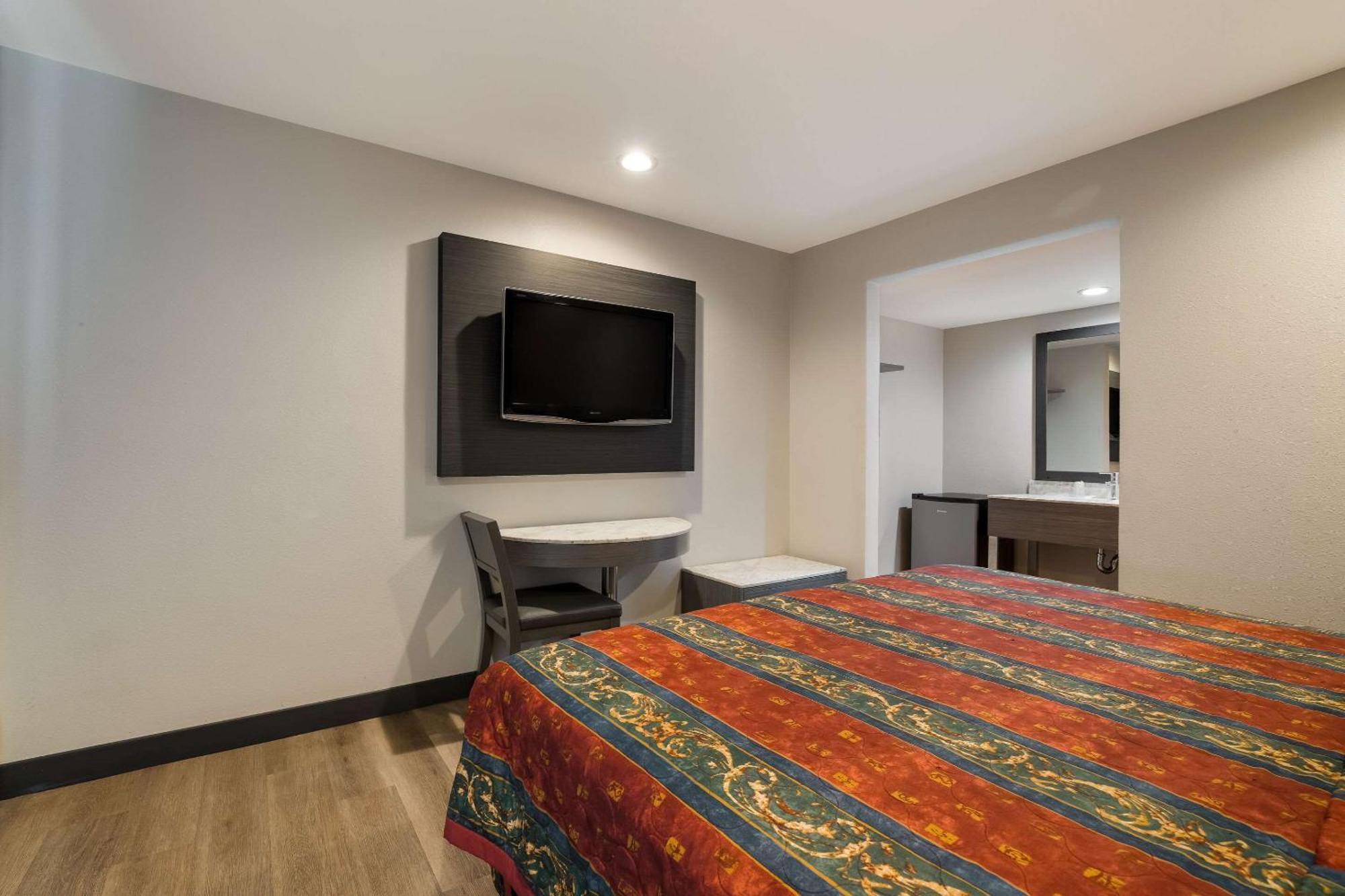 Rodeway Inn San Bernardino & Redlands Екстериор снимка