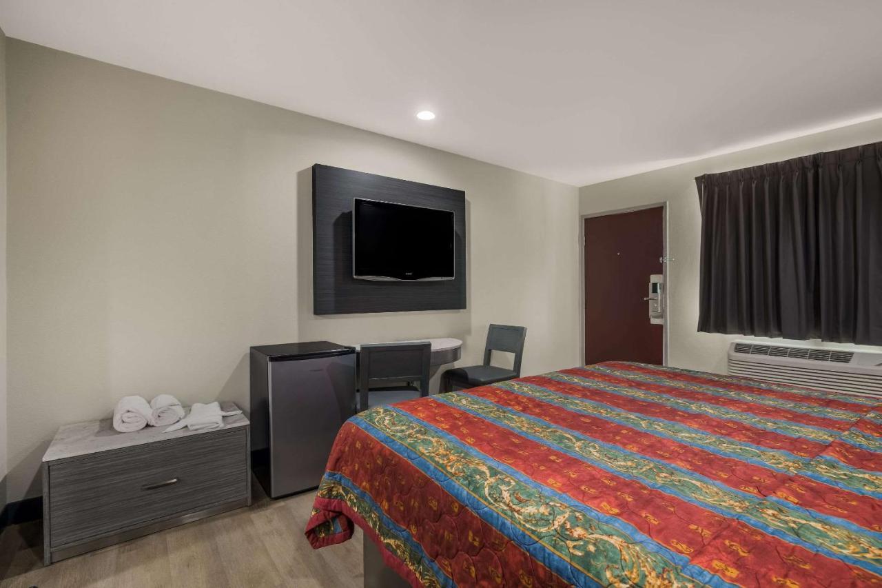 Rodeway Inn San Bernardino & Redlands Екстериор снимка
