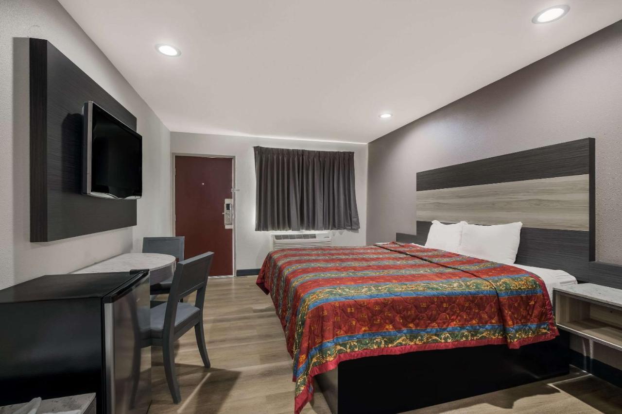 Rodeway Inn San Bernardino & Redlands Екстериор снимка